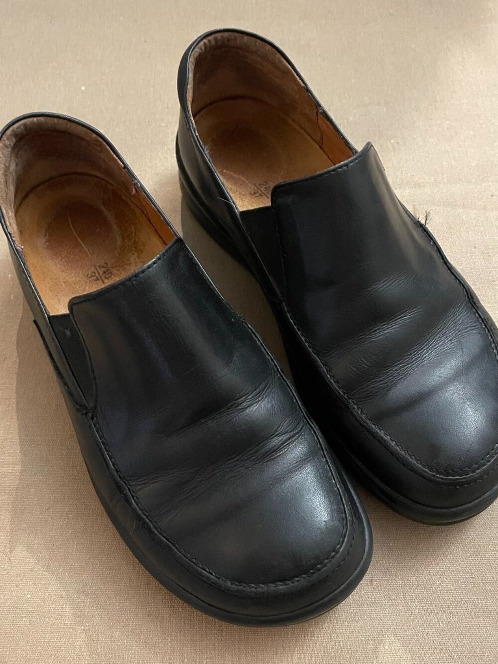 Footprints by Birkenstock Shoes Size 37 Black Leather Slip-On Clogs BOHO Cottage
